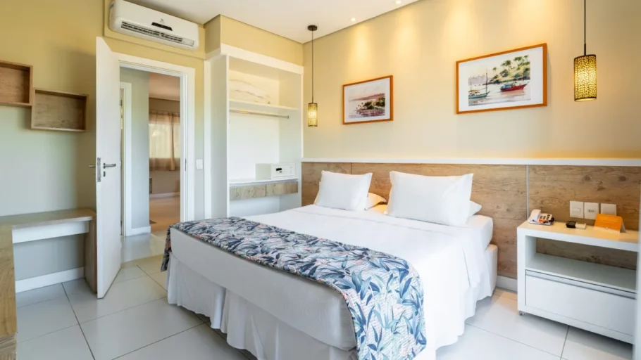 quarto-suite-family-cama