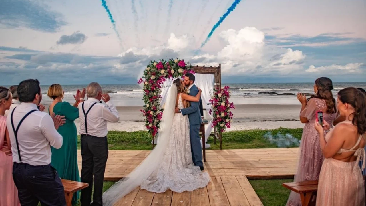 Casamento na praia: por que escolher um resort na Bahia para o grande dia